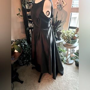 Beautiful Black Formal High low Floor Length Gown by Adrianna Papell Size 22